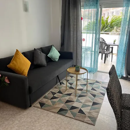 Apartment Clear Water